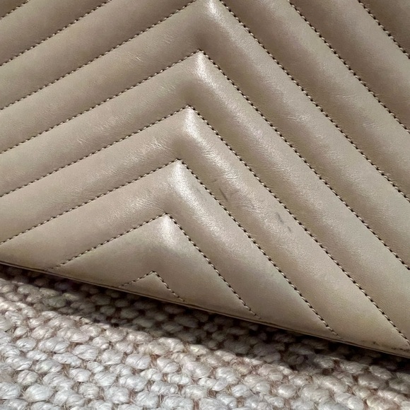 Saint Laurent Matelassee Large Monogram Bag - Picture 5 of 13